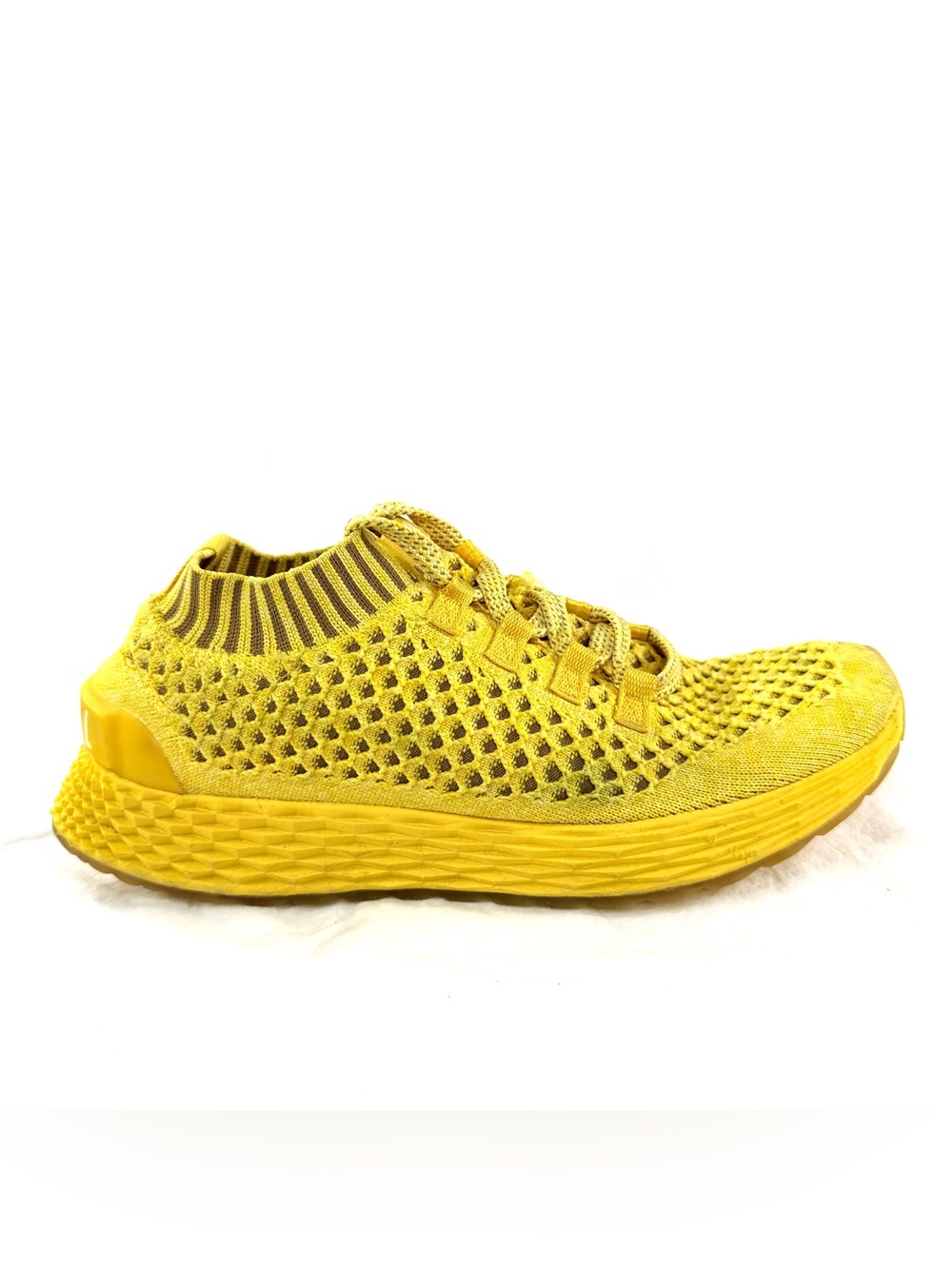 NoBull Project Unisex Women Size 9.5 Yellow Knit Diamond Honey Comb Sneaker
